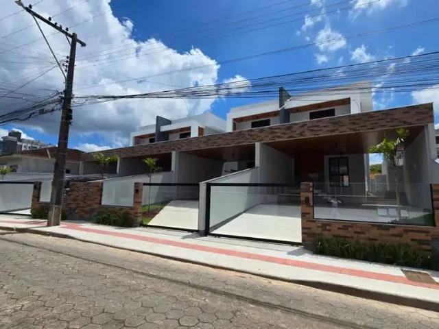 Casa / Sobrado em Condomínio para Venda em Palhoça/SC Pagani 3 Quartos