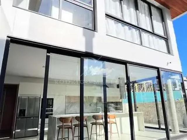 Casa / Sobrado em Condomínio para Venda em Palhoça/SC Pedra Branca 3 Quartos