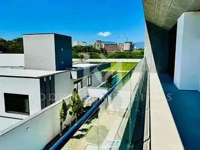 Casa / Sobrado em Condomínio para Venda em Palhoça/SC Pedra Branca 3 Quartos