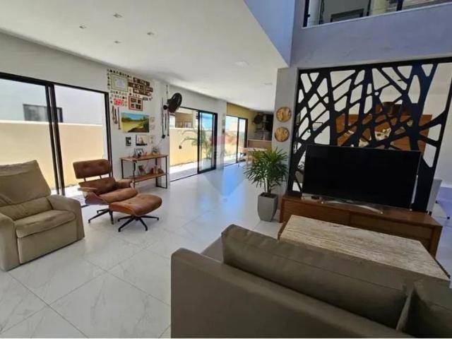 Casa / Sobrado em Condomínio para Venda em Parnamirim/RN Pirangi do Norte Distrito Litoral 4 Quartos
