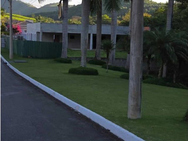 Casa / Sobrado em Condomínio para Venda em Paraibuna/SP Centro 4 Quartos