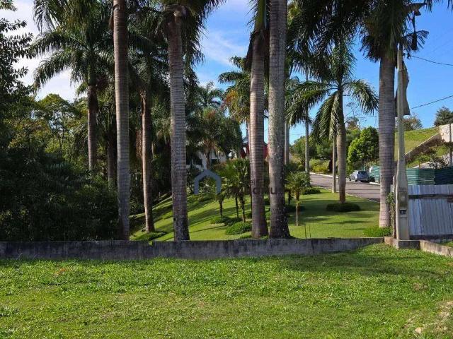 Casa / Sobrado em Condomínio para Venda em Paraibuna/SP Village Parahybuna 5 Quartos