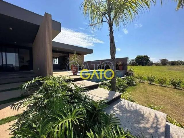 Casa / Sobrado em Condomínio para Venda em Paranapanema/SP Centro 3 Quartos