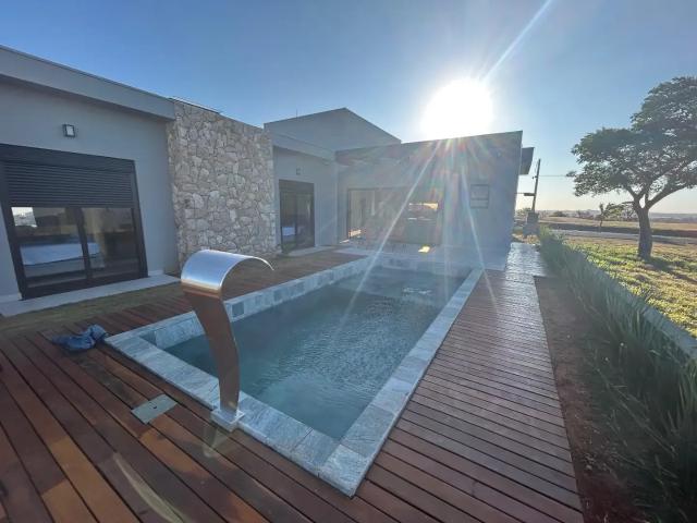 Casa / Sobrado em Condomínio para Venda em Paranapanema/SP Riviera Santa Cristina 3 Quartos