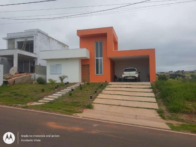 Casa / Sobrado em Condomínio para Venda em Paranapanema/SP Riviera Santa Cristina 3 Quartos