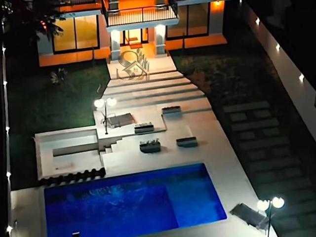 Casa / Sobrado em Condomínio para Venda em Paranapanema/SP Riviera Santa Cristina 4 Quartos