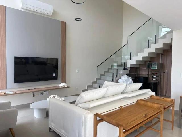 Casa / Sobrado em Condomínio para Venda em Paranapanema/SP Riviera Santa Cristina 4 Quartos