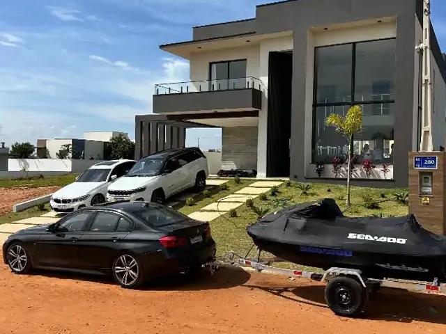 Casa / Sobrado em Condomínio para Venda em Paranapanema/SP Riviera Santa Cristina 5 Quartos