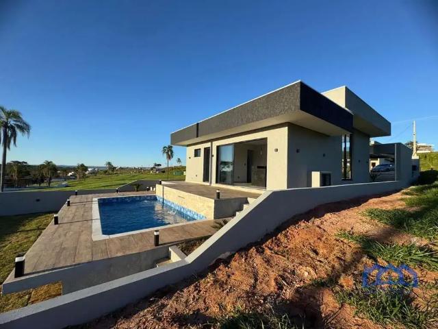 Casa / Sobrado em Condomínio para Venda em Paranapanema/SP Terras de Jurumirim 3 Quartos