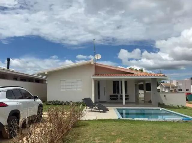Casa / Sobrado em Condomínio para Venda em Paranapanema/SP Terras de Jurumirim 3 Quartos