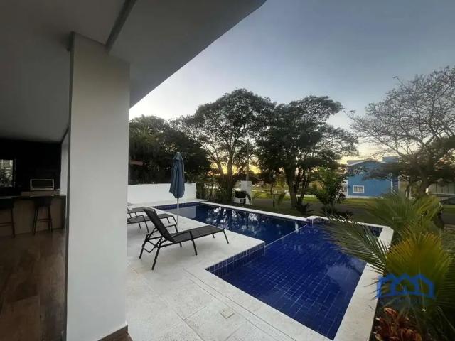 Casa / Sobrado em Condomínio para Venda em Paranapanema/SP Terras de Jurumirim 5 Quartos