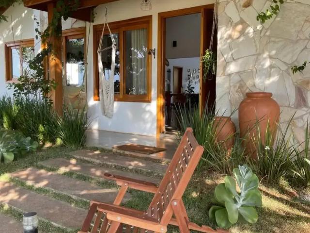 Casa / Sobrado em Condomínio para Venda em Paranapanema/SP Terras de Santa Cristina 4 Quartos
