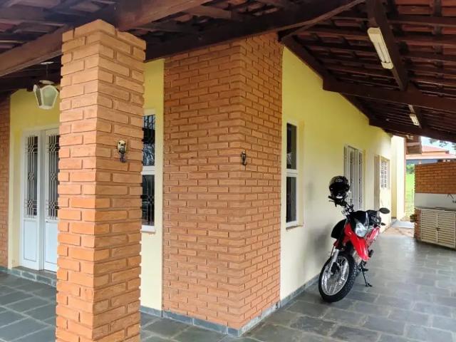 Casa / Sobrado em Condomínio para Venda em Paranapanema/SP Terras de Santa Cristina 3 Quartos