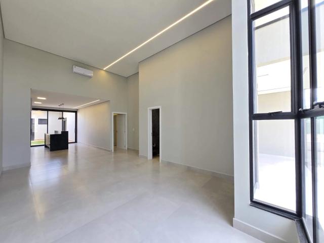 Casa / Sobrado em Condomínio para Venda em Paulínia/SP Parque Brasil 500 3 Quartos