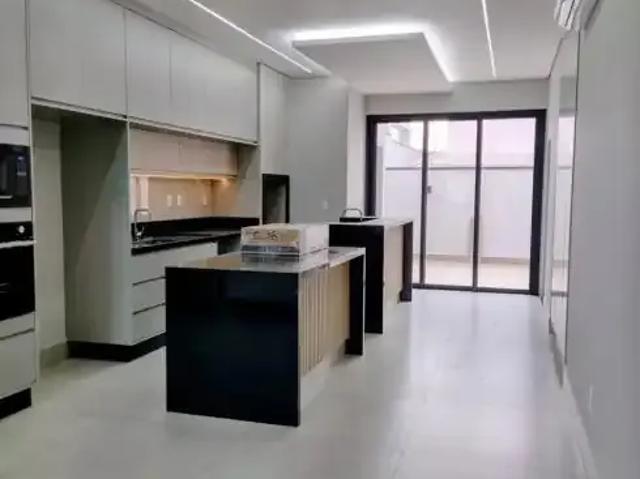 Casa / Sobrado em Condomínio para Venda em Paulínia/SP Parque Brasil 500 3 Quartos