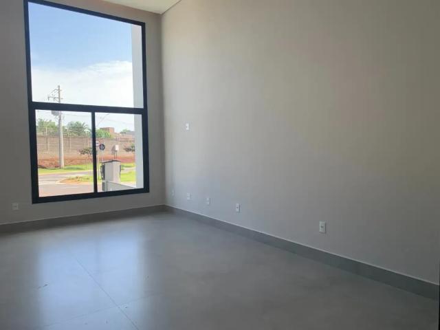 Casa / Sobrado em Condomínio para Venda em Paulínia/SP Parque Brasil 500 3 Quartos