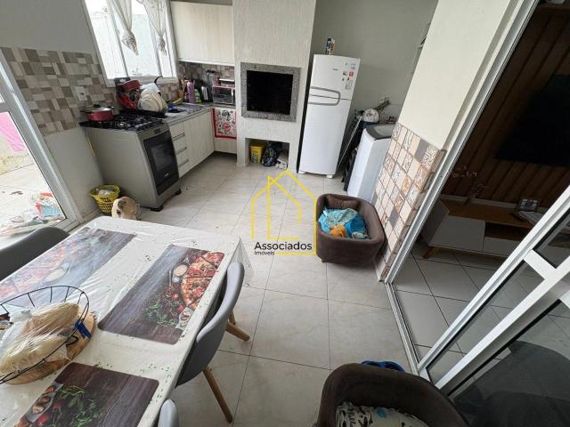 Casa / Sobrado em Condomínio para Venda em Pelotas/RS Areal 2 Quartos