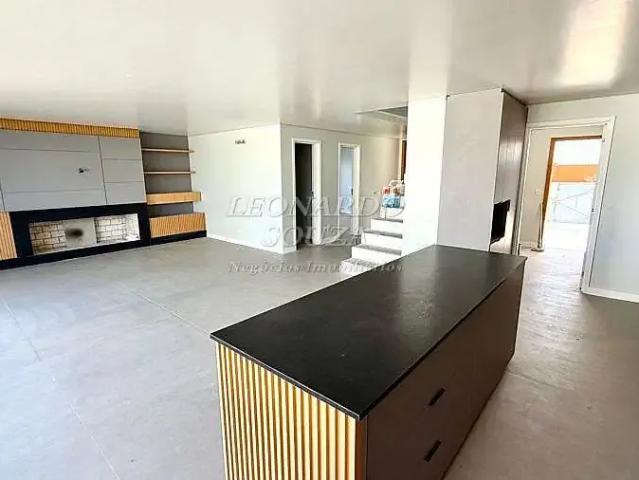 Casa / Sobrado em Condomínio para Venda em Pelotas/RS Laranjal 4 Quartos