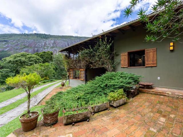 Casa / Sobrado em Condomínio para Venda em Petrópolis/RJ Itaipava 5 Quartos