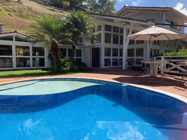 Casa / Sobrado em Condomínio para Venda em Petrópolis/RJ Nogueira 4 Quartos