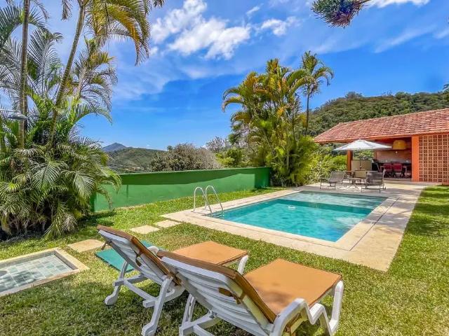 Casa / Sobrado em Condomínio para Venda em Petrópolis/RJ Nogueira 5 Quartos