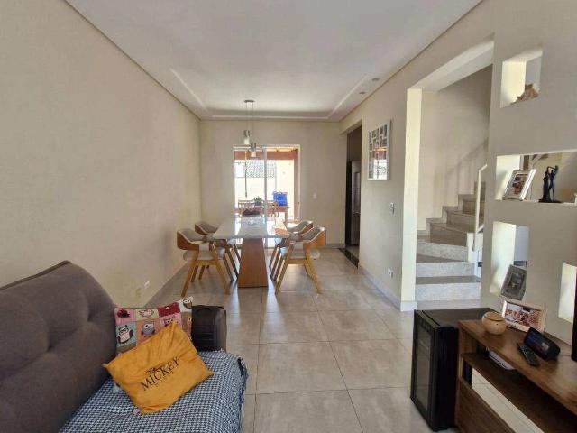 Casa / Sobrado em Condomínio para Venda em Pindamonhangaba/SP Loteamento Alfredo Abilio Flores 3 Quartos