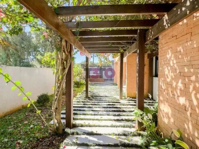 Casa / Sobrado em Condomínio para Venda em Pinhais/PR Alphaville Graciosa 3 Quartos
