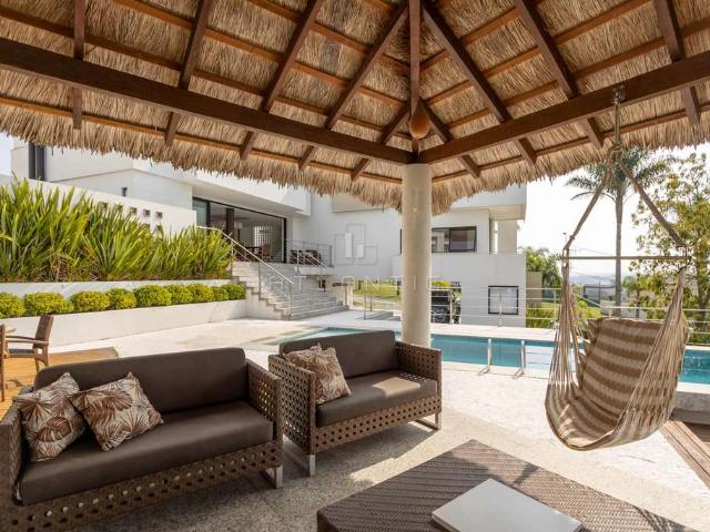 Casa / Sobrado em Condomínio para Venda em Pinhais/PR Alphaville Graciosa 4 Quartos