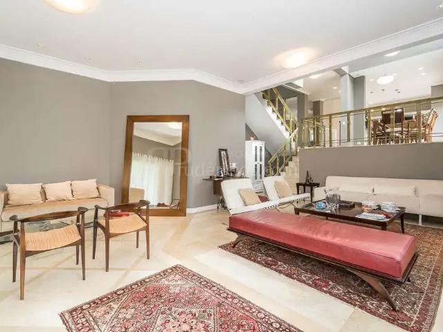 Casa / Sobrado em Condomínio para Venda em Pinhais/PR Alphaville Graciosa 4 Quartos