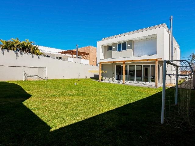 Casa / Sobrado em Condomínio para Venda em Pinhais/PR Alphaville Graciosa 4 Quartos