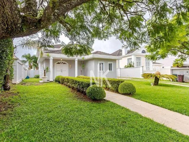 Casa / Sobrado em Condomínio para Venda em Pinhais/PR Alphaville Graciosa 4 Quartos