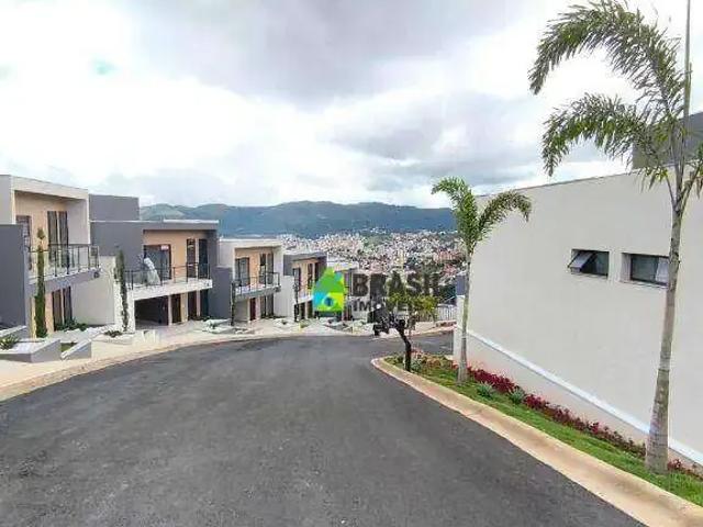 Casa / Sobrado em Condomínio para Venda em Poços de Caldas/MG Jardim Vitória V 3 Quartos