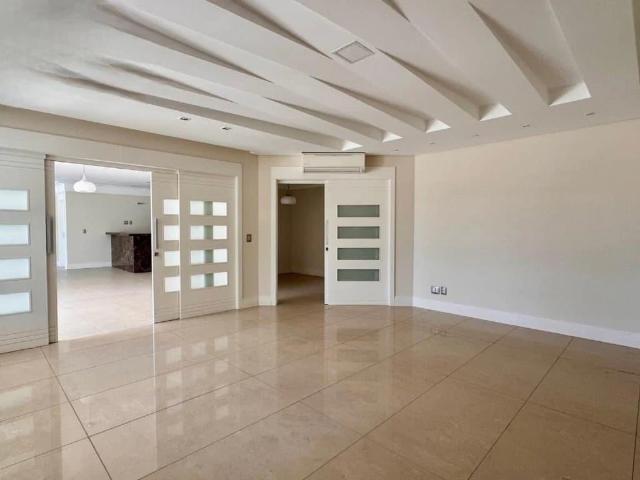 Casa / Sobrado em Condomínio para Venda em Ponta Grossa/PR Orfãs 4 Quartos