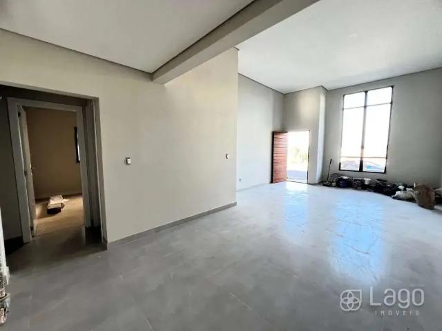 Casa / Sobrado em Condomínio para Venda em Ponta Grossa/PR Contorno 3 Quartos