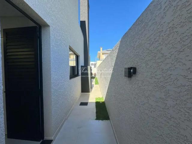 Casa / Sobrado em Condomínio para Venda em Ponta Grossa/PR Jardim Carvalho 4 Quartos