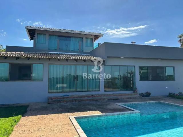 Casa / Sobrado em Condomínio para Venda em Porecatu/PR Zona Rural 5 Quartos