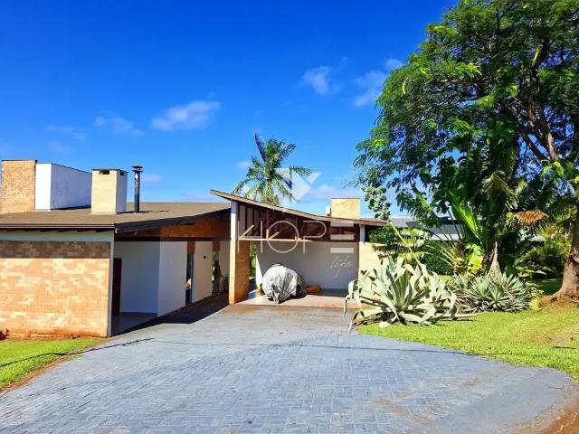 Casa / Sobrado em Condomínio para Venda em Porecatu/PR Zona Rural 3 Quartos
