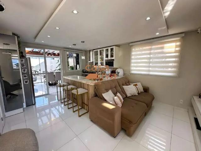 Casa / Sobrado em Condomínio para Venda em Porto Alegre/RS Mário Quintana 3 Quartos
