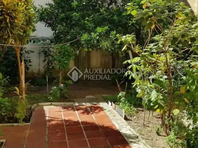 Casa / Sobrado em Condomínio para Venda em Porto Alegre/RS Menino Deus 3 Quartos