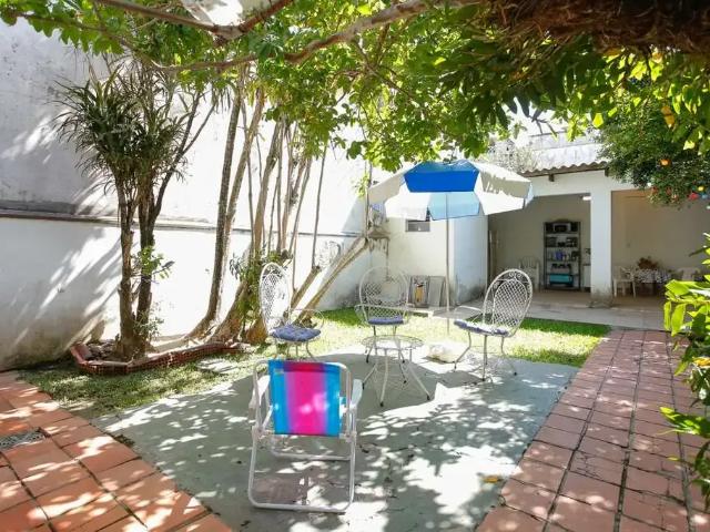 Casa / Sobrado em Condomínio para Venda em Porto Alegre/RS Menino Deus 3 Quartos