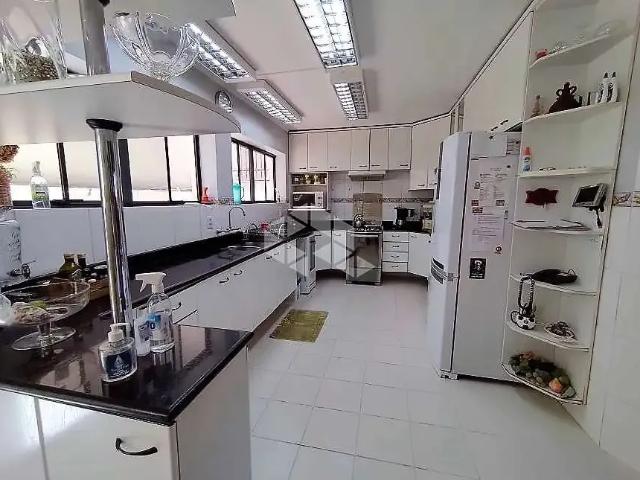 Casa / Sobrado em Condomínio para Venda em Porto Alegre/RS Menino Deus 4 Quartos