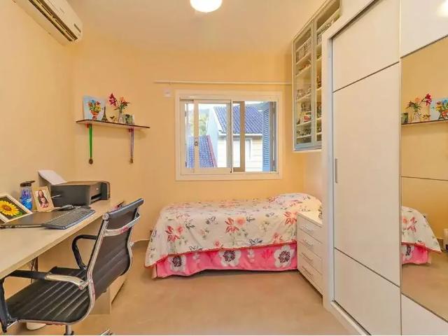 Casa / Sobrado em Condomínio para Venda em Porto Alegre/RS Nonoai 3 Quartos
