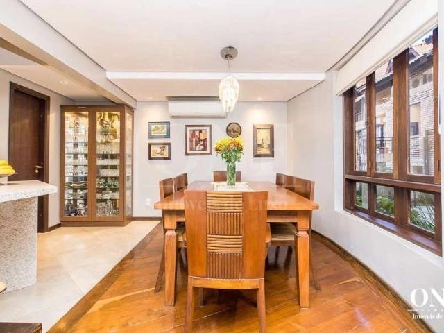 Casa / Sobrado em Condomínio para Venda em Porto Alegre/RS Boa Vista 4 Quartos