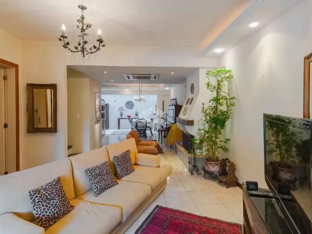 Casa / Sobrado em Condomínio para Venda em Porto Alegre/RS Boa Vista 3 Quartos