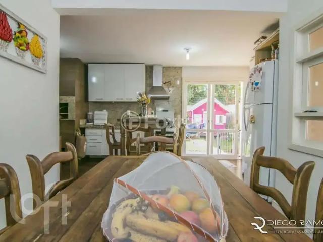 Casa / Sobrado em Condomínio para Venda em Porto Alegre/RS Camaquã 3 Quartos