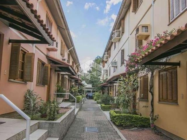 Casa / Sobrado em Condomínio para Venda em Porto Alegre/RS Camaquã 3 Quartos