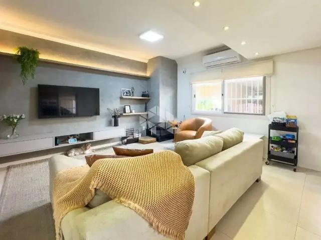 Casa / Sobrado em Condomínio para Venda em Porto Alegre/RS Camaquã 3 Quartos
