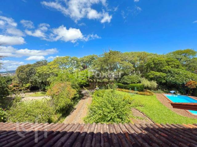 Casa / Sobrado em Condomínio para Venda em Porto Alegre/RS Cavalhada 6 Quartos
