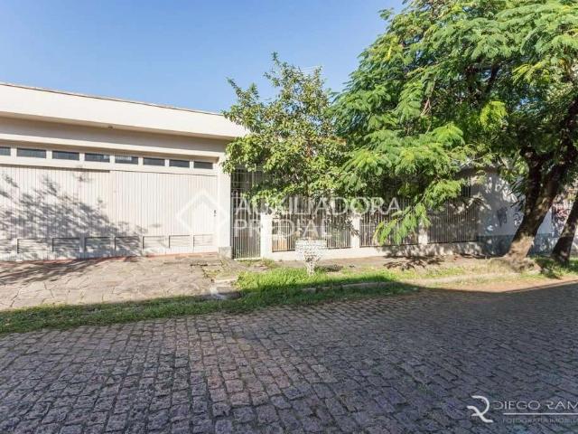 Casa / Sobrado em Condomínio para Venda em Porto Alegre/RS Chácara das Pedras 3 Quartos