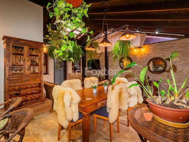 Casa / Sobrado em Condomínio para Venda em Porto Alegre/RS Cristal 3 Quartos